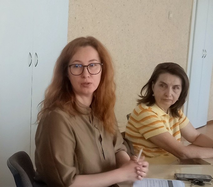 Доповідає Ольга Пежинська